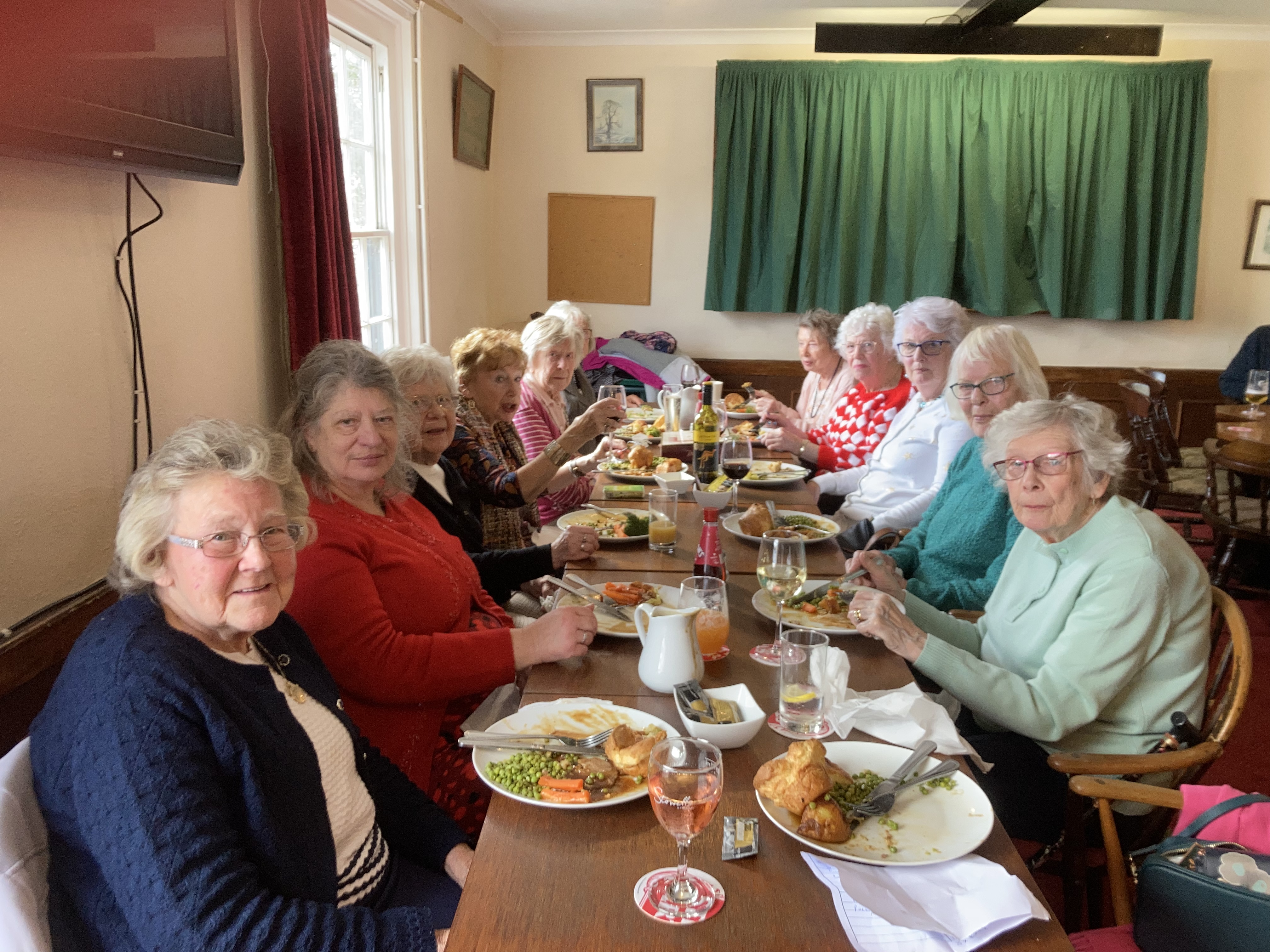 SOLOS on Sunday LUNCH