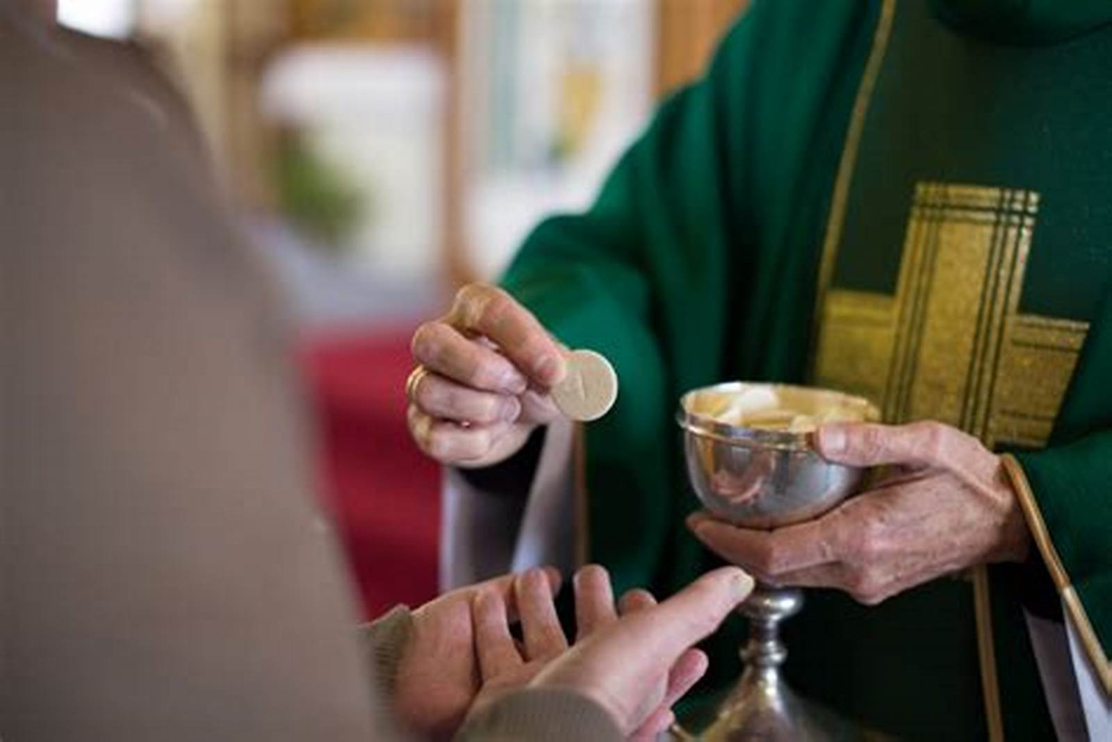 St Leonard's Parish Communion